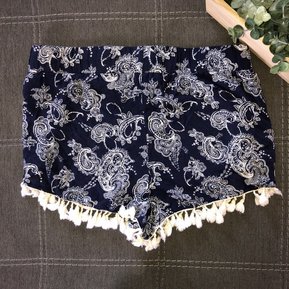 Navy Paisley Printed Shorts - Picture 5 of 5